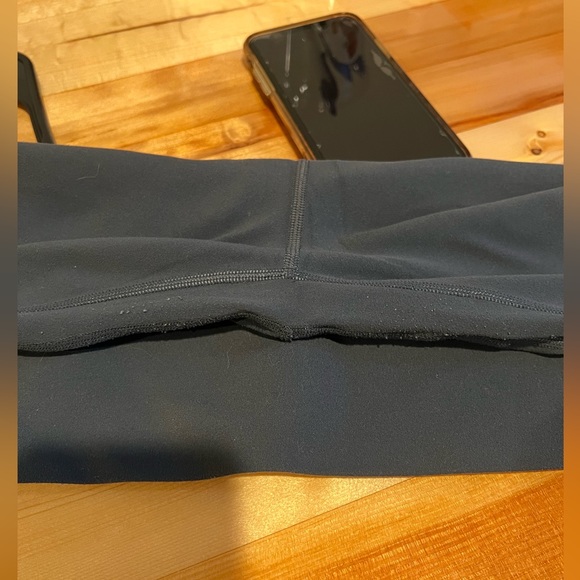 Lululemon 25” leggings. 🩶 - Picture 4 of 5